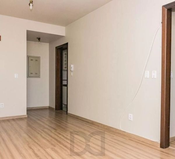 Apartamento amplo no bairro Tristeza de 3 dormitórios e 2 vagas — foto 3