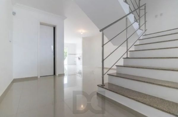 Casa sobrado para Venda de 3 dormitórios e 4 vagas no Jardim Sabará — foto 7