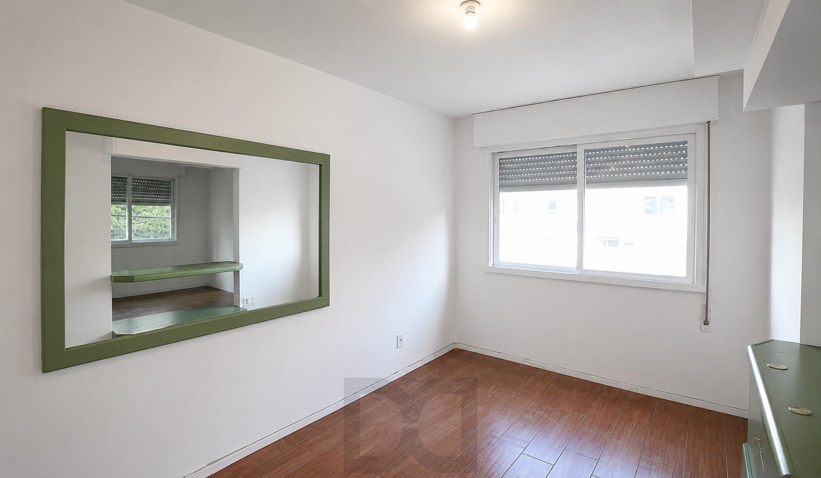 Apartamento no Petrópolis de 1 dormitório DESOCUPADO — foto 3