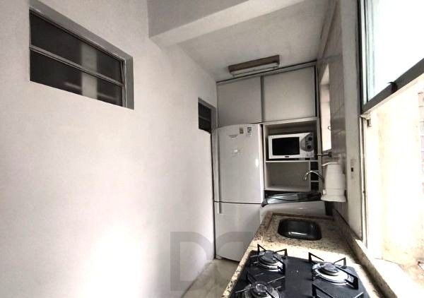 Apartamento no Centro de 1 dormitório DESOCUPADO — foto 12