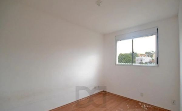 2 DORMITÓRIOS C/ VISTA PANORÂMICA E SUITE,DESOCUPADO, REFORMADO E SEMI MOBILIADO, C/VAGA COBERTA NO PORTO TERESÓPOLIS — foto 14