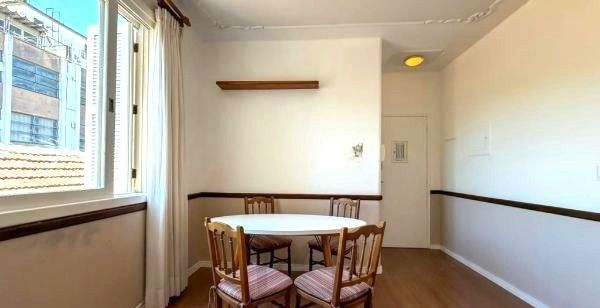 Apartamento de 2 dormitórios no bairro Independência — foto 2