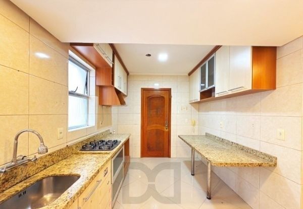 Apartamento no bairro Santana de 3 dormitórios e vaga DESOCUPADO — foto 19