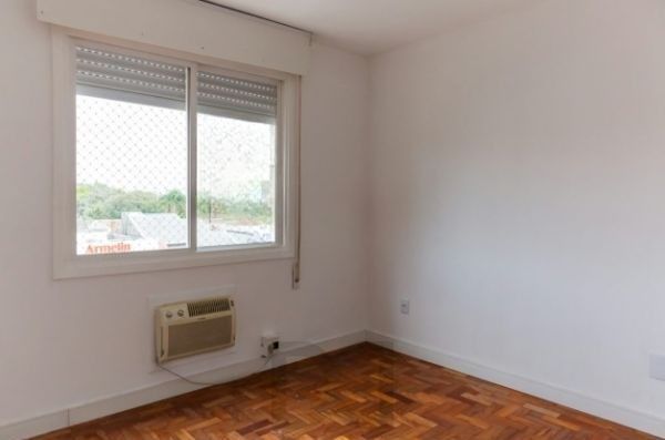 Apartamento no bairro Vila Ipiranga de 2 dormitórios e vaga DESOCUPADO — foto 16