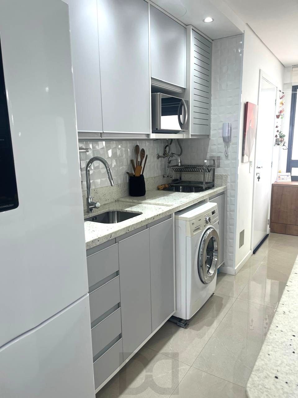 Apartamento no bairro Cristal de 2 dormitórios e vaga MOBILIADO — foto 9