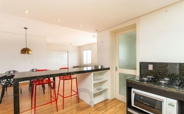 Apartamento no bairro Higienópolis de 2 dormitórios e 2 vagas — foto 11