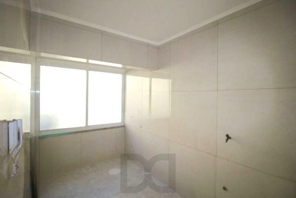 Apartamento no Jardim Leopoldina de 2 dormitórios reformado DESOCUPADO — foto 7