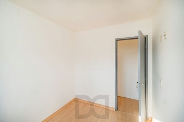 Apartamento de 2 dormitórios vaga e infra DESOCUPADO — foto 9