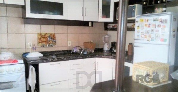 Casa em condomínio no Partenon de 3 dormitórios e vaga — foto 9