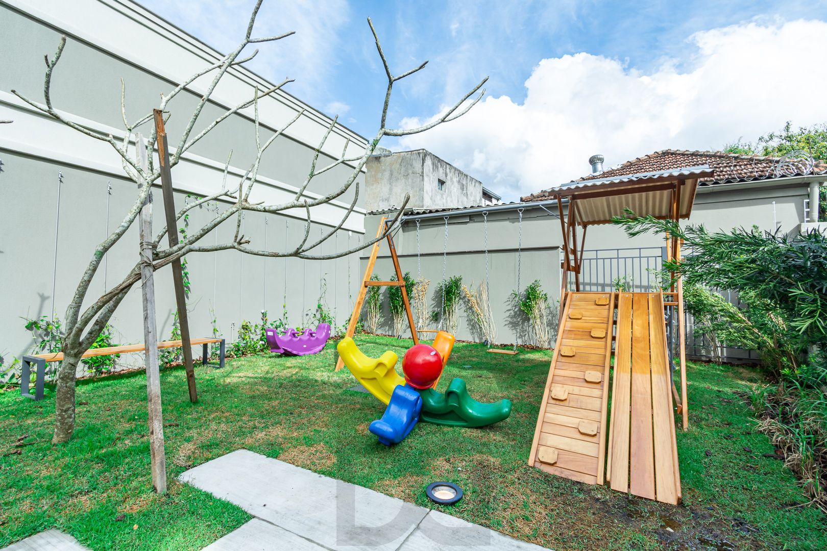 Apartamento 02 dormit com suíte e 01 vaga, no bairro Azenha, em Porto Alegre. — foto 48