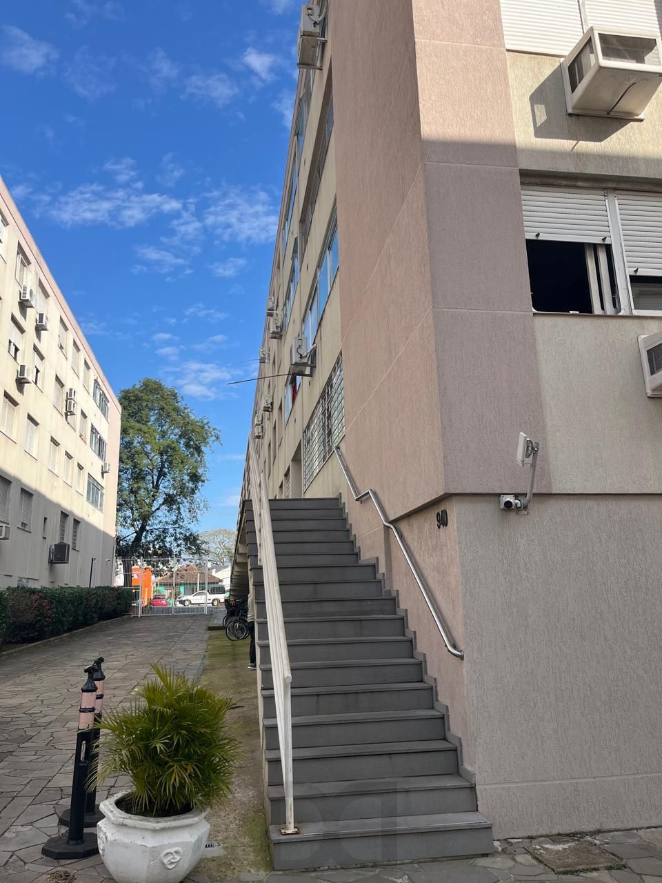 Apartamento no bairro Vila Ipiranga de 2 dormitórios e vaga DESOCUPADO — foto 35