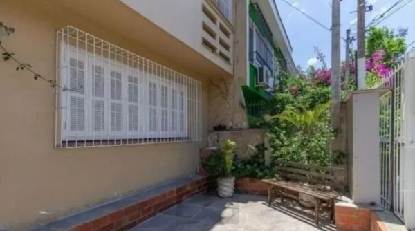 Apartamento no bairro Rio Branco de 2 dormitórios — foto 1