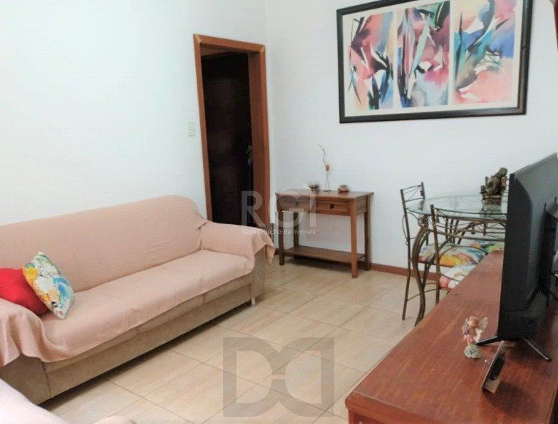Apartamento no Menino Deus de 2 dormitórios e dependência térreo com pátio — foto 2