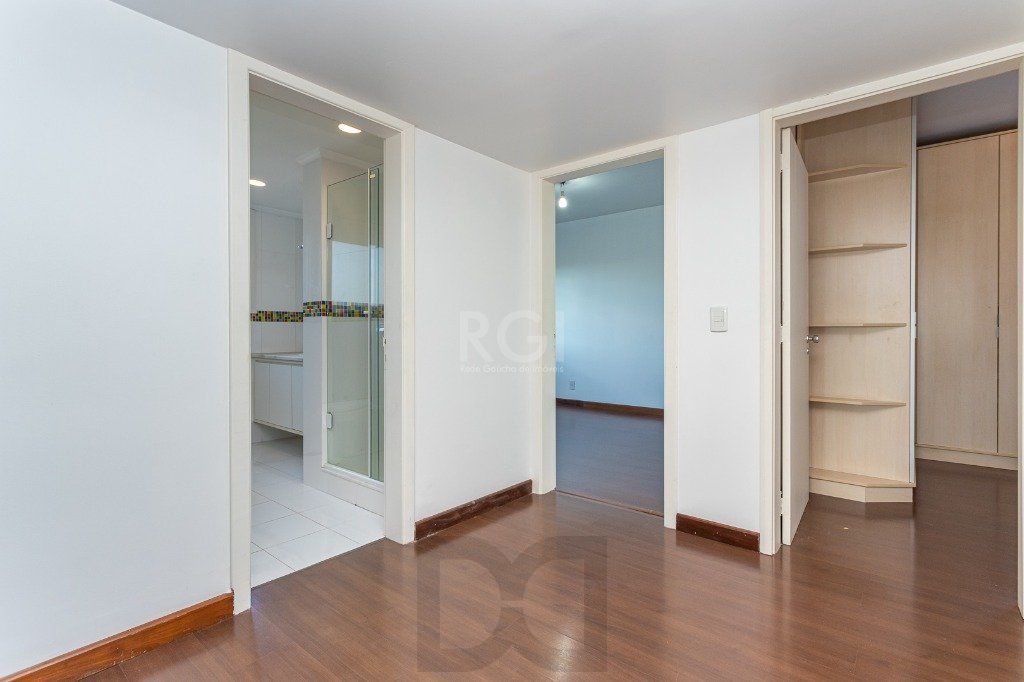 Apartamento no bairro Higienópolis com 190m² de 3 dormitórios e 2 vagas — foto 18