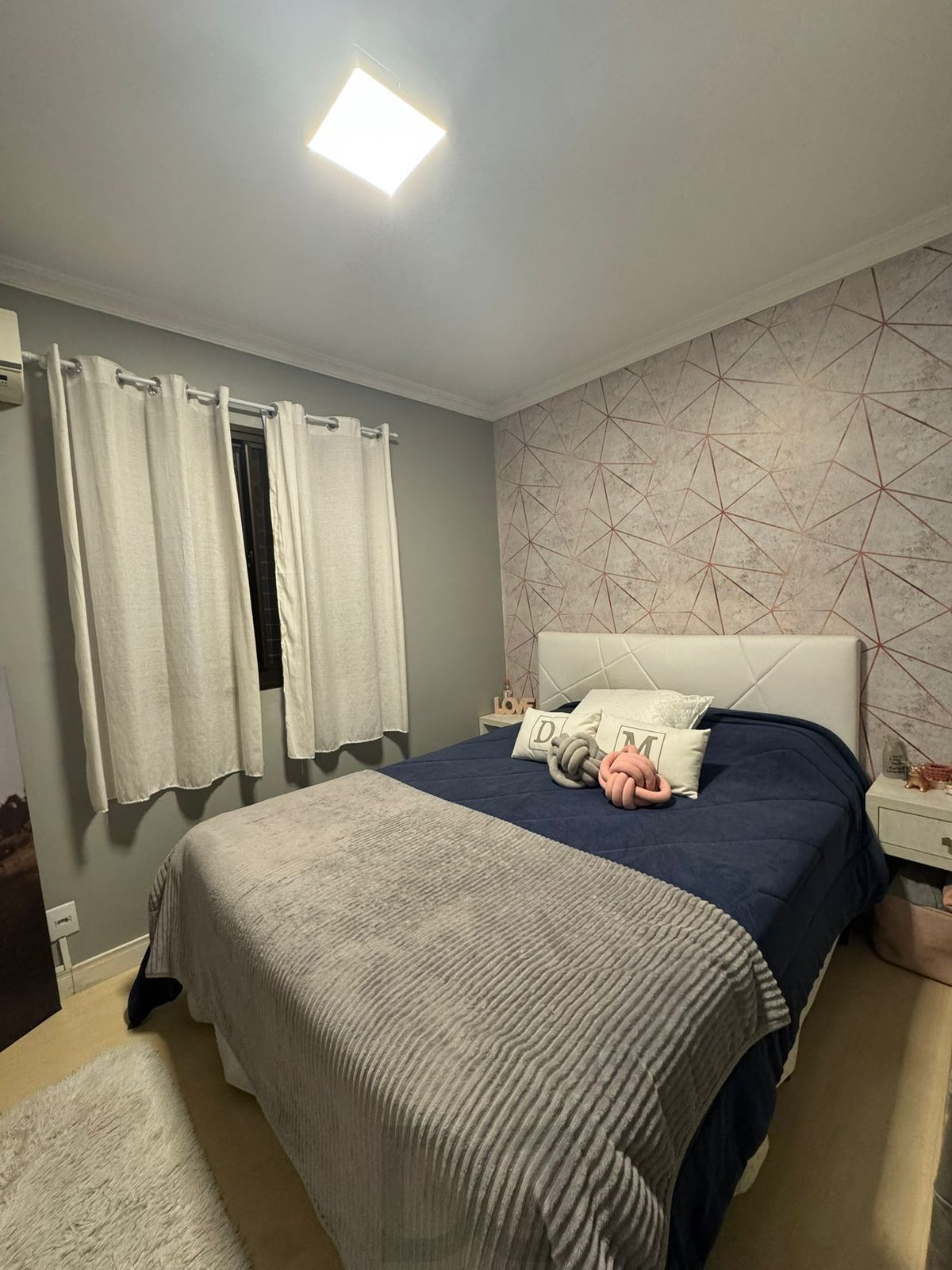 APARTAMENTO SEMI MOBILIADO E REFORMADO C/VAGA NO SARANDI — foto 2