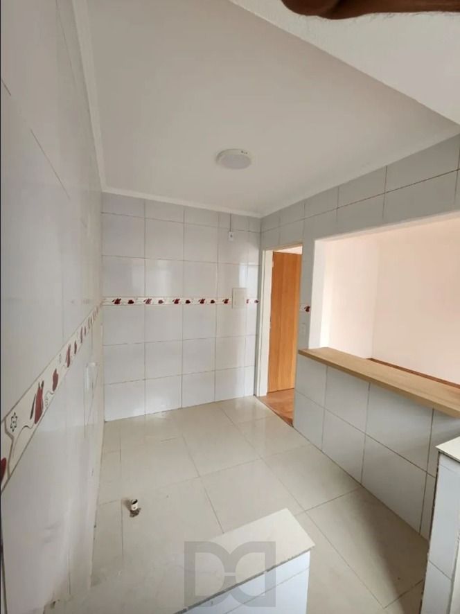 Apartamento de 2 dormitórios e vaga rotativa DESOCUPADO — foto 7