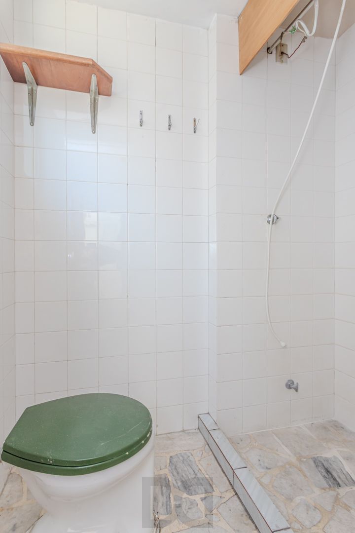 Apartamento no Moinhos de Vento de 3 dormitórios vaga e infra DESOCUPADO — foto 31