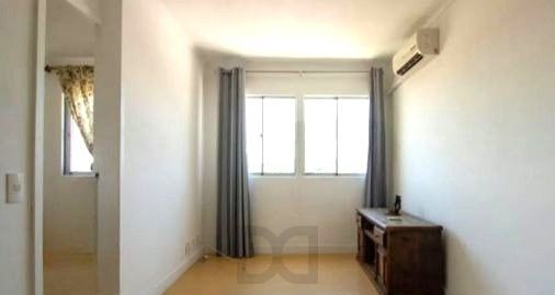Apartamento no Sarandi de 2 dormitórios e vaga semi mobiliado DESOCUPADO — foto 2