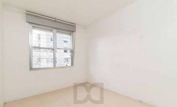 Apartamento no bairro Cavalhada de 1 dormitório — foto 11