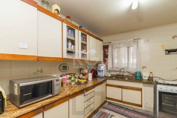 Casa para Venda de 3 dormitórios 6 vagas no bairro Chácara das Pedras — foto 8