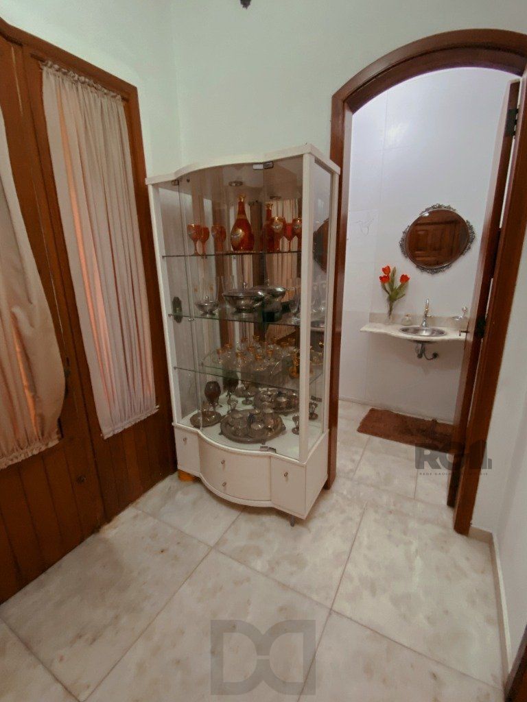 Casa no Teresópolis de 4 dormitórios e 4 vagas — foto 9