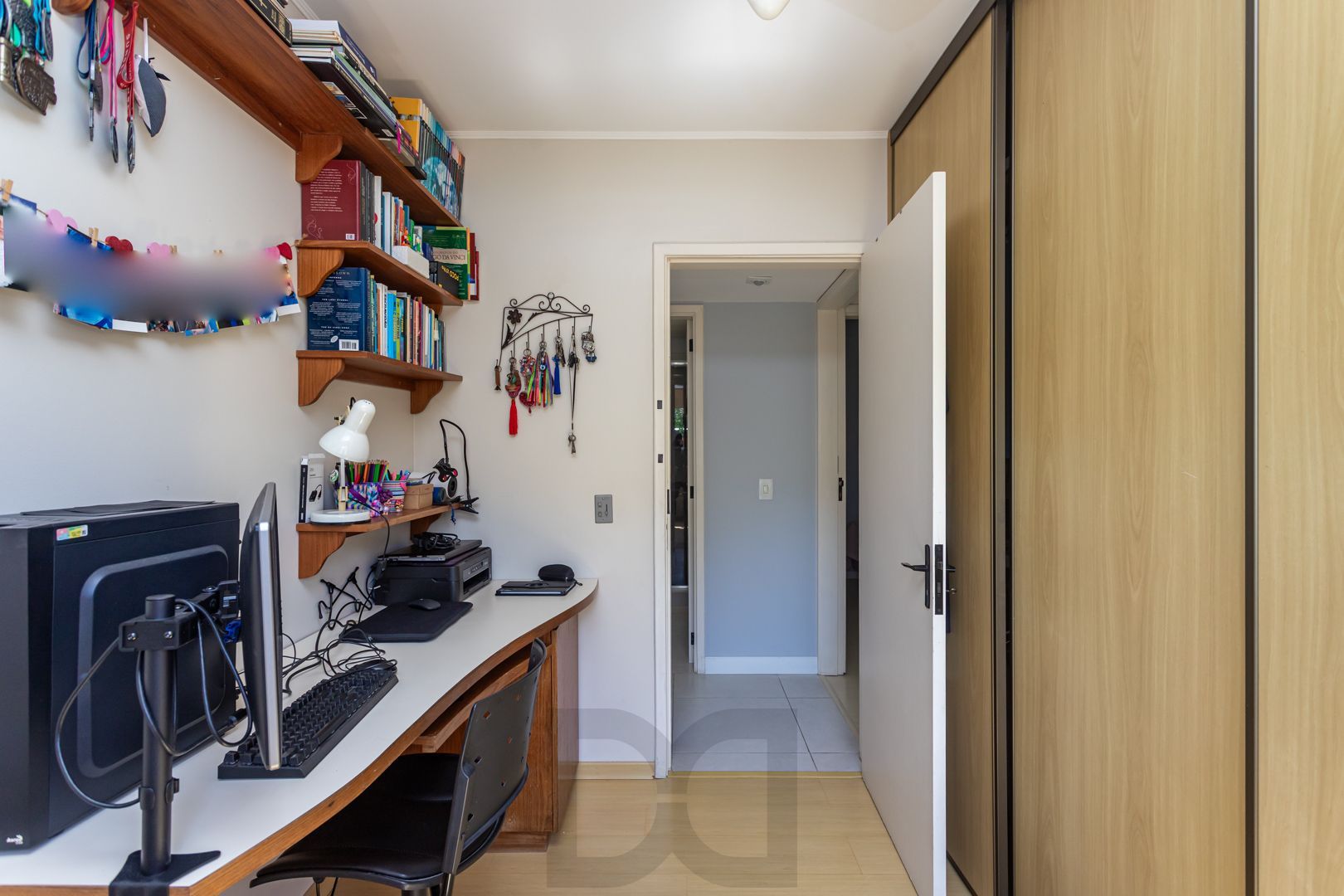 Apartamento no Condomínio Bosque do Sol no bairro Nonoai de 3 dormitórios 1 vaga e infra — foto 12
