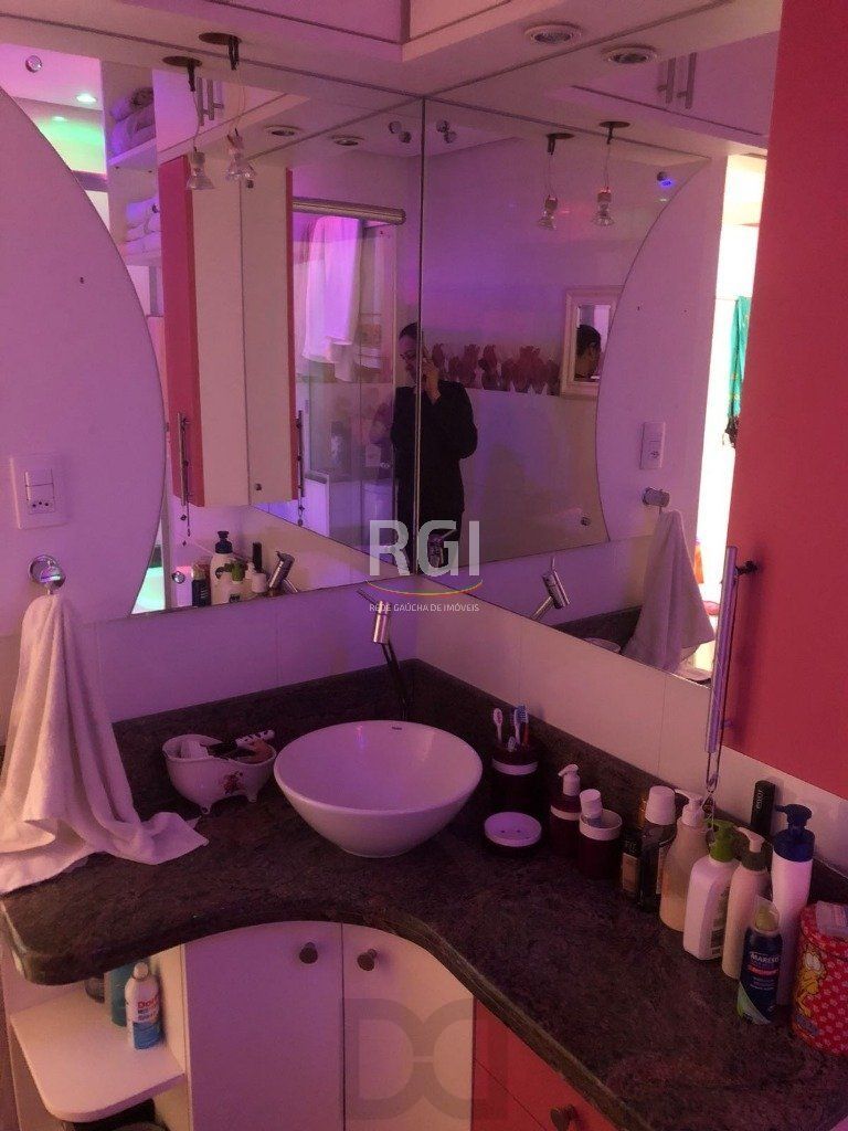 Apartamento para Venda - 80m², 2 dormitórios, 1 vaga - Menino Deus — foto 21