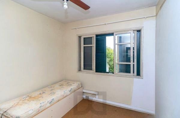 Apartamento de 2 dormitórios no Menino Deus DESOCUPADO — foto 12