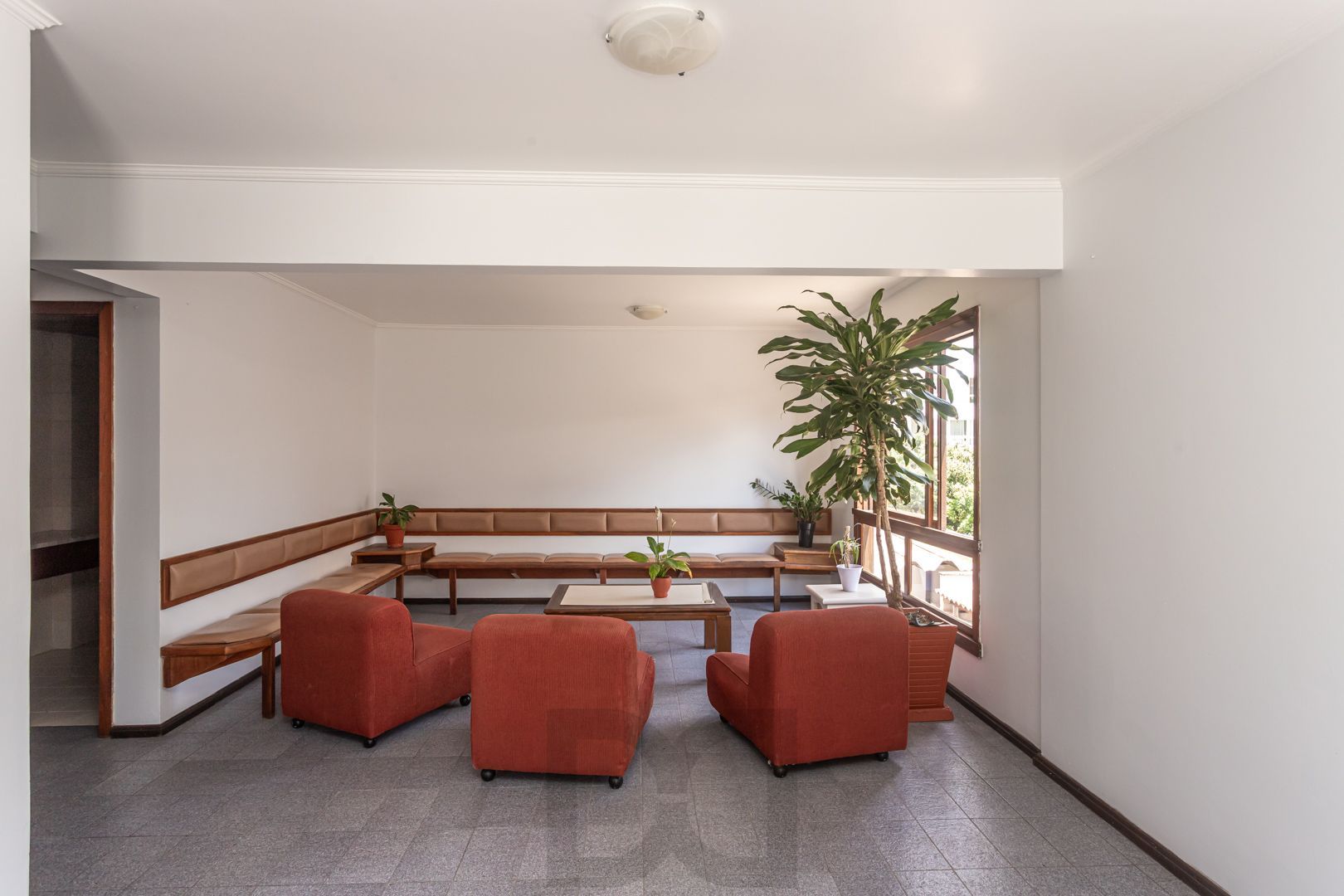 Apartamento no bairro Menino Deus de 4 dormitórios e vaga — foto 36