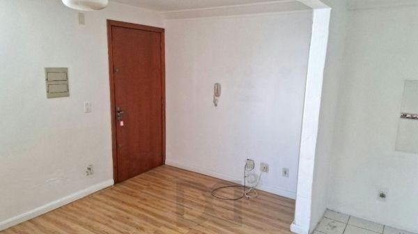 Apartamento no Parque Santa Fé de 2 dormitórios e vaga DESOCUPADO — foto 2