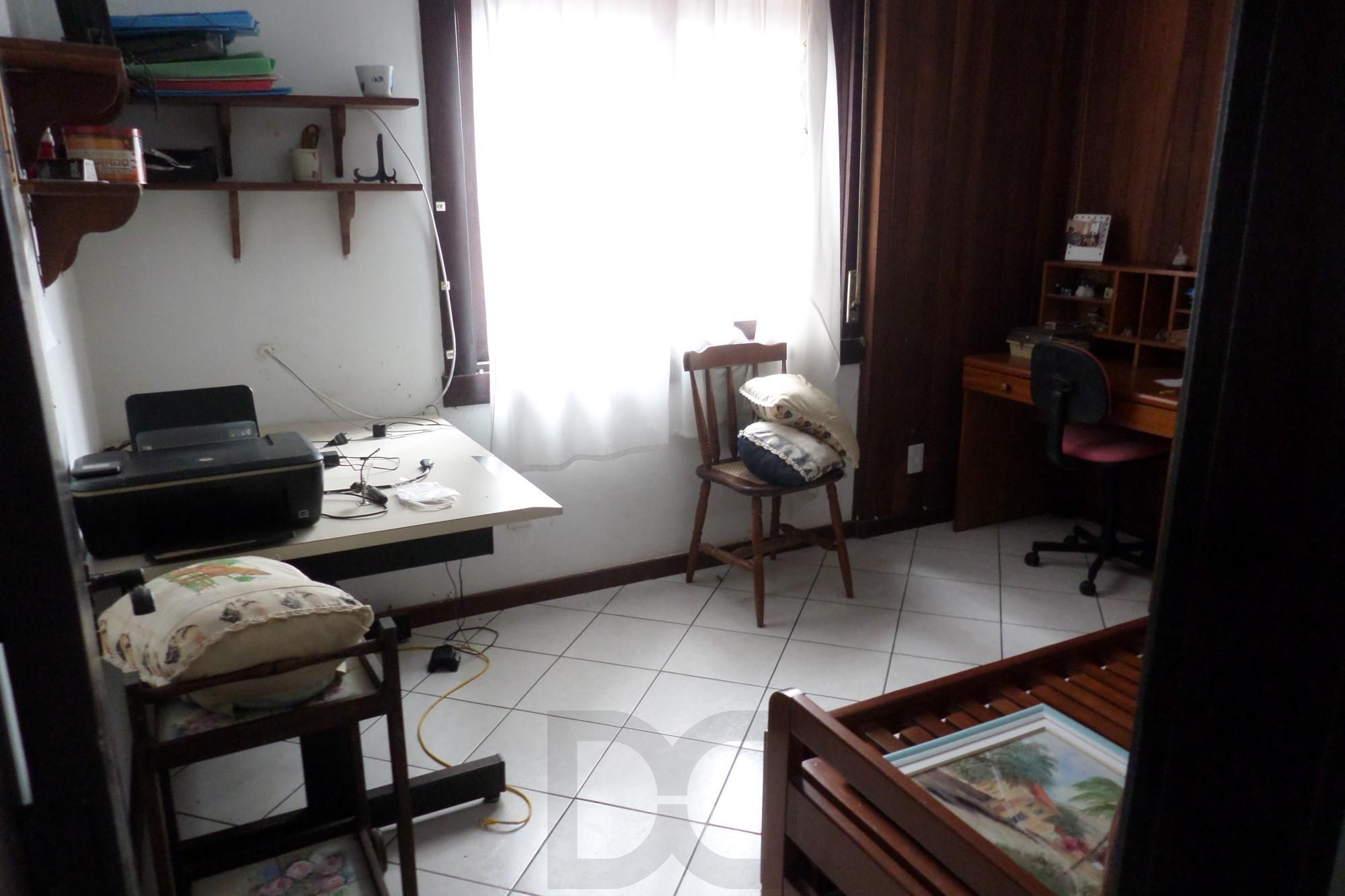 Casa no bairro Ipanema de 3 dormitórios e 2 vagas DESOCUPADA — foto 24