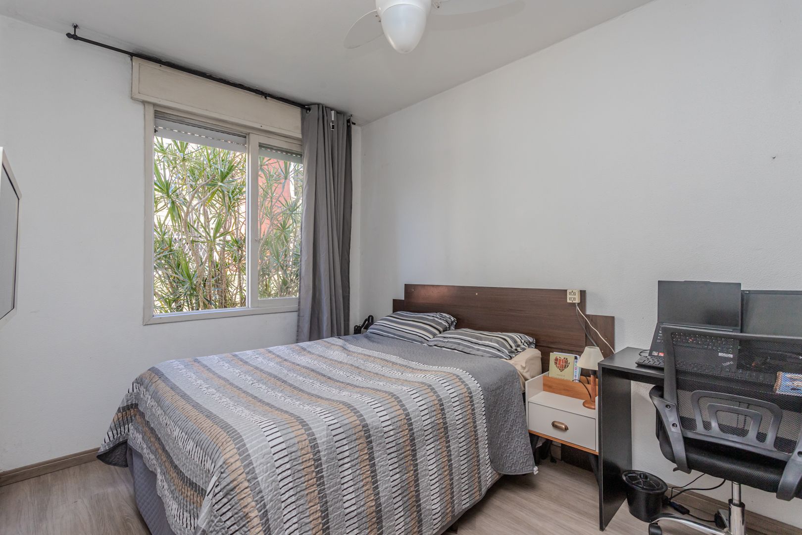 Apartamento de 2 dormitórios e *vaga no bairro Cavalhada — foto 4