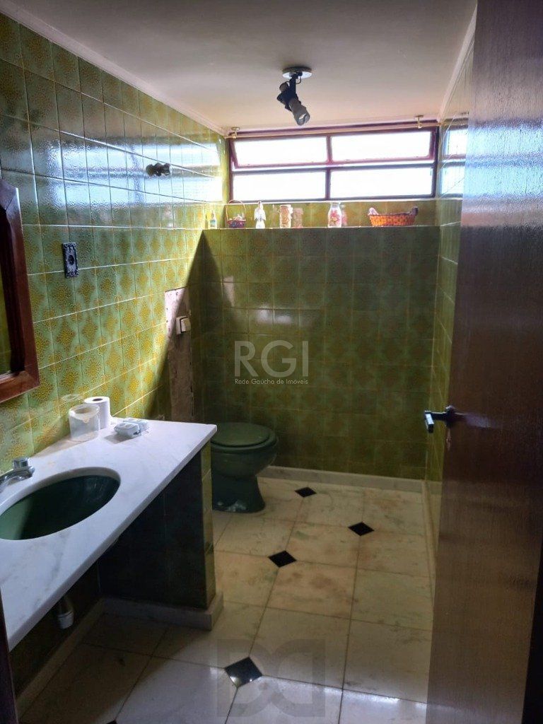 Casa para Venda de 3 dormitórios 6 vagas no bairro Chácara das Pedras — foto 13
