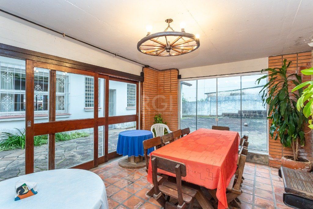 Casa no bairro Petrópolis de 3 dormitórios — foto 35
