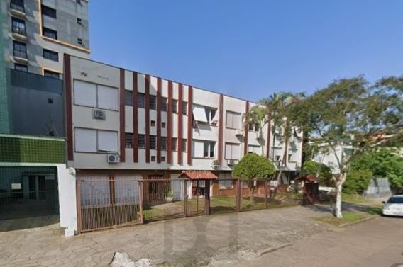 Apartamento no Menino Deus de 2 dormitórios e vaga DESOCUPADO — foto 1