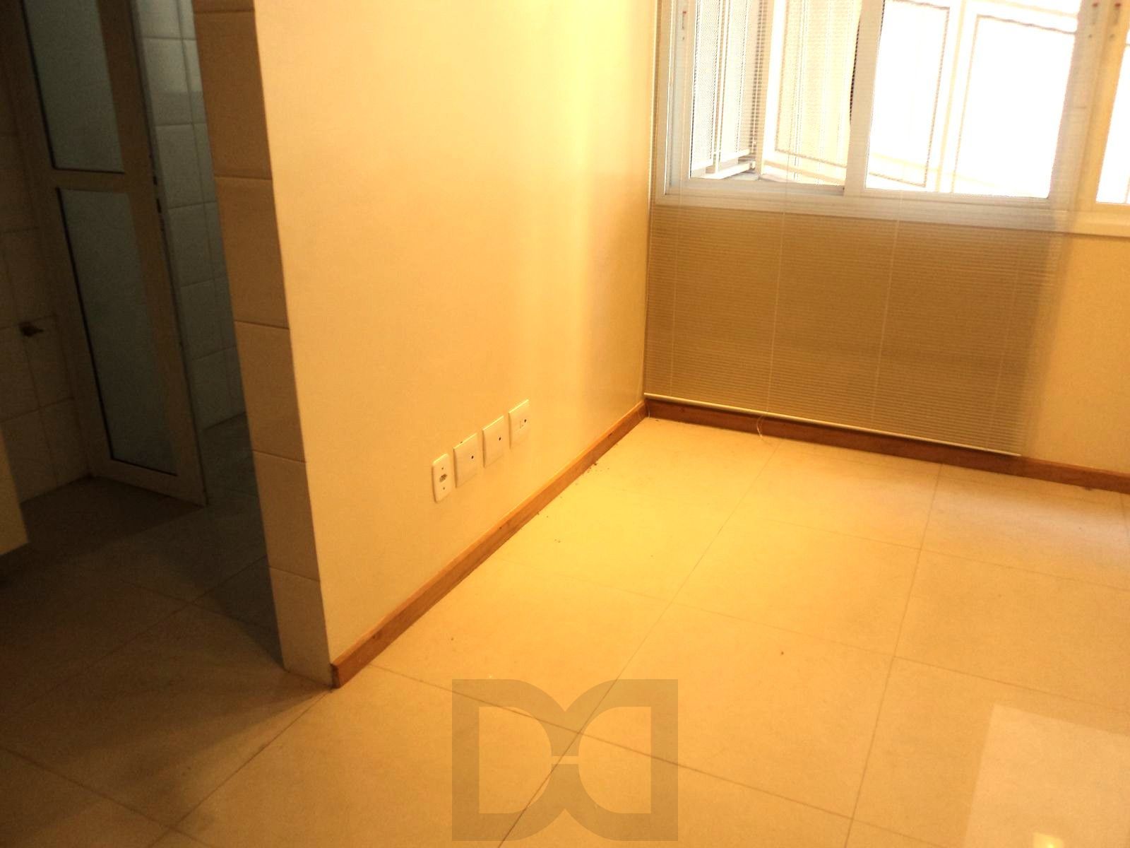 Apartamento no Bom Fim de 2 dormitórios e vaga — foto 4