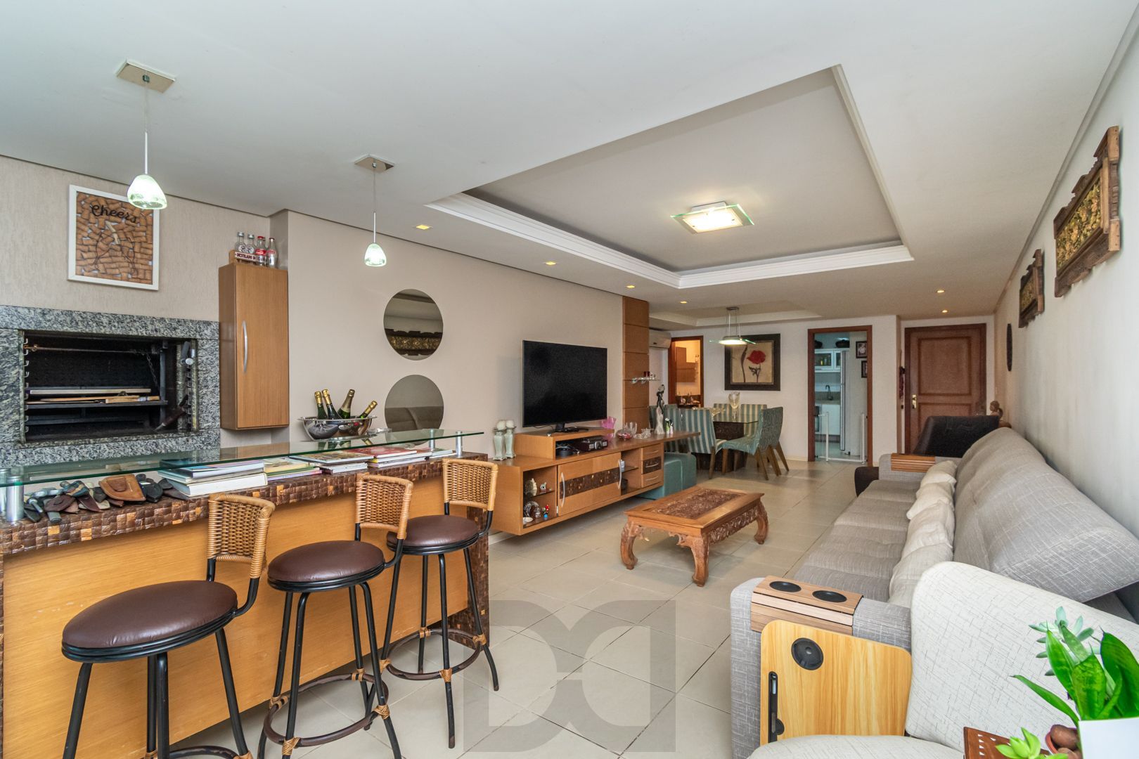 Apartamento no bairro Higienópolis de 3 dormitórios e 2 vagas — foto 4