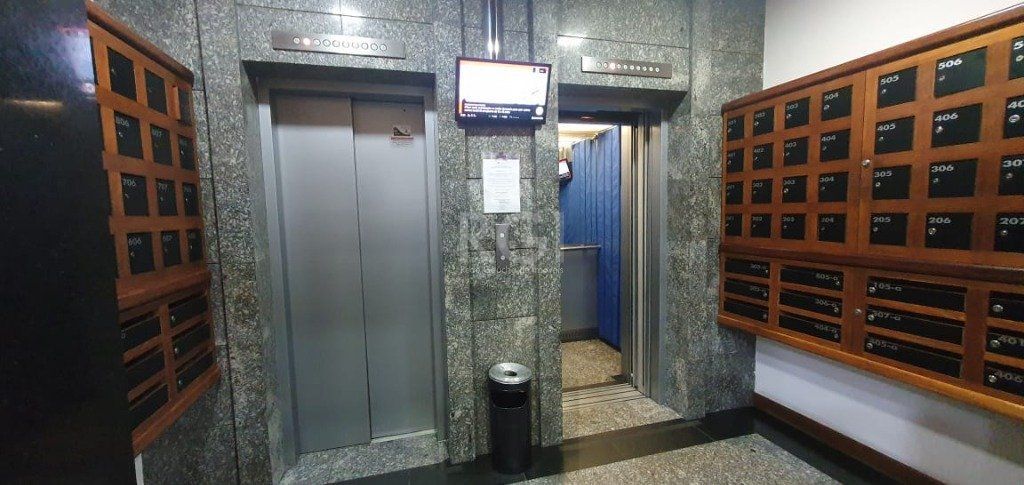 Conjunto / Sala comercial no bairro Petrópolis — foto 12
