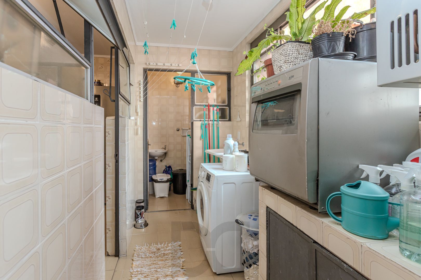 Apartamento de 3 dormitórios e vaga no bairro Petrópolis — foto 23