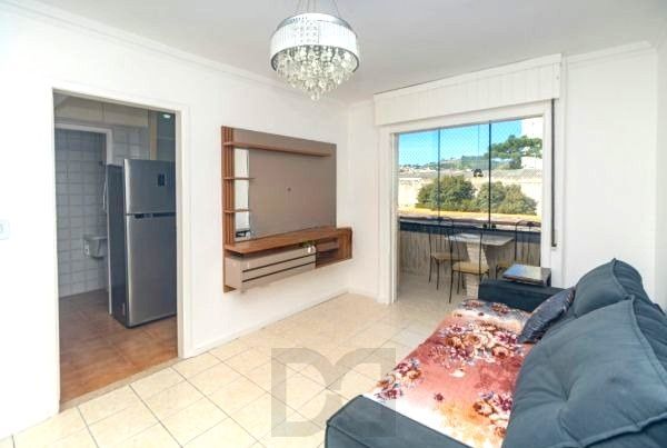 Apartamento de 2 dormitórios SEMI MOBILIADO / DESOCUPADO — foto 1