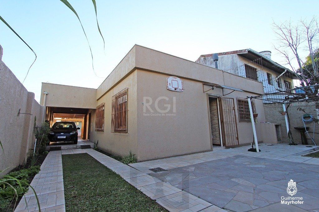 Casa no bairro Cavalhada de 3 dormitórios e amplo pátio — foto 22