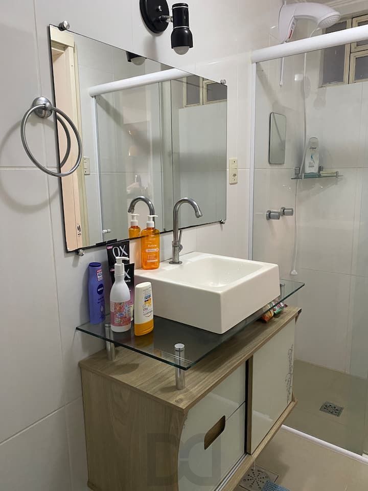 Apartamento no bairro Cristal de 1 dormitório REFORMADO E MOBILIADO — foto 23