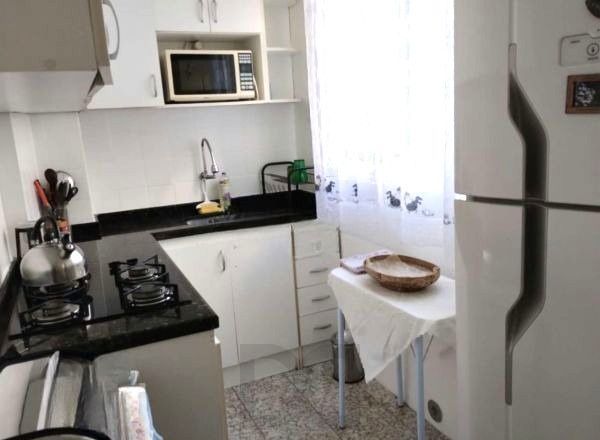 Apartamento no Centro de 1 dormitório DESOCUPADO — foto 8