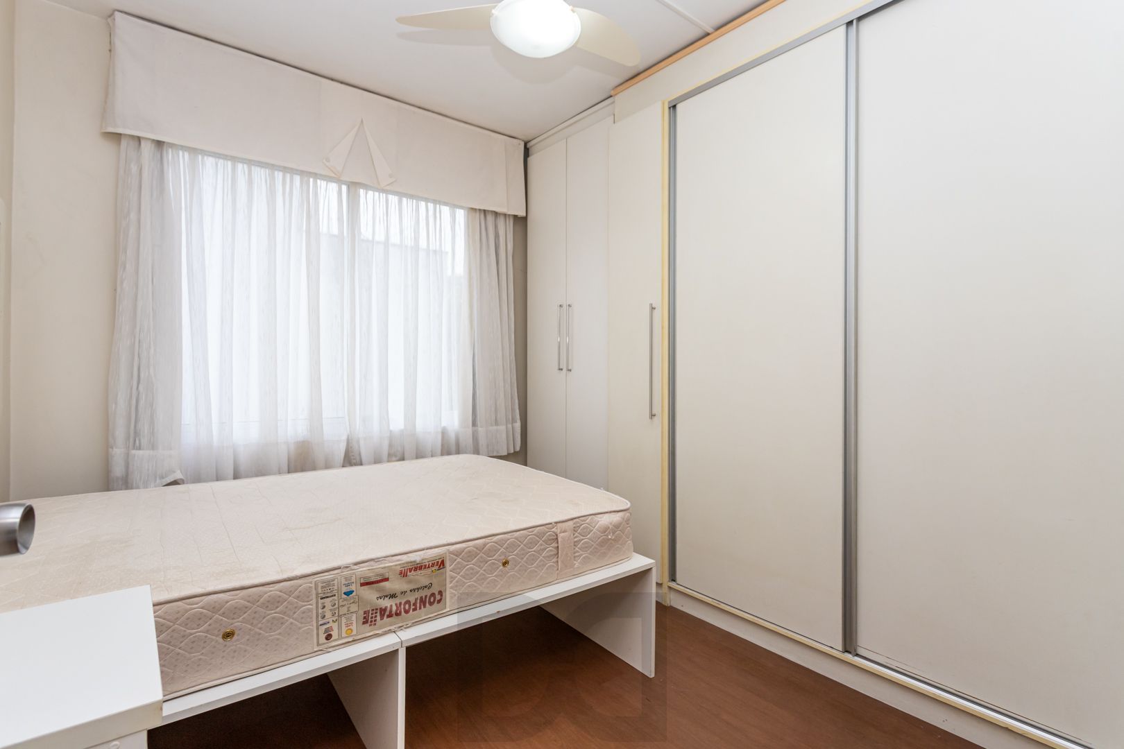 Apartamento no bairro Santa Cecilia de 2 dormitórios e vaga - DESOCUPADO — foto 12