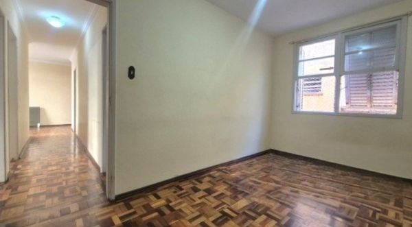 Apartamento no bairro Medianeira de 3 dormitórios DESOCUPADO — foto 5