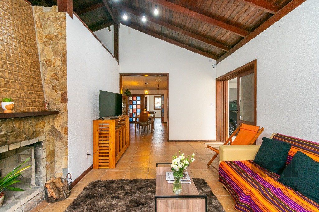 Casa no Jardim Itu com 6 dormitórios e 2 vagas e piscina — foto 7