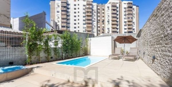 Sobrado no Menino Deus de 3 dormitórios e vaga — foto 23