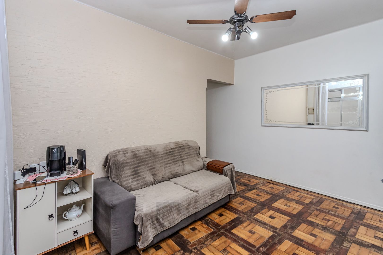 Apartamento na Cidade Baixa de 2 dormitórios — foto 2