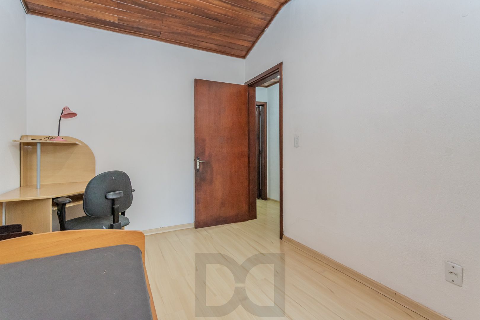 Casa em Condomínio no Jardim Ypu de 2 dormitórios e vaga DESOCUPADA — foto 25