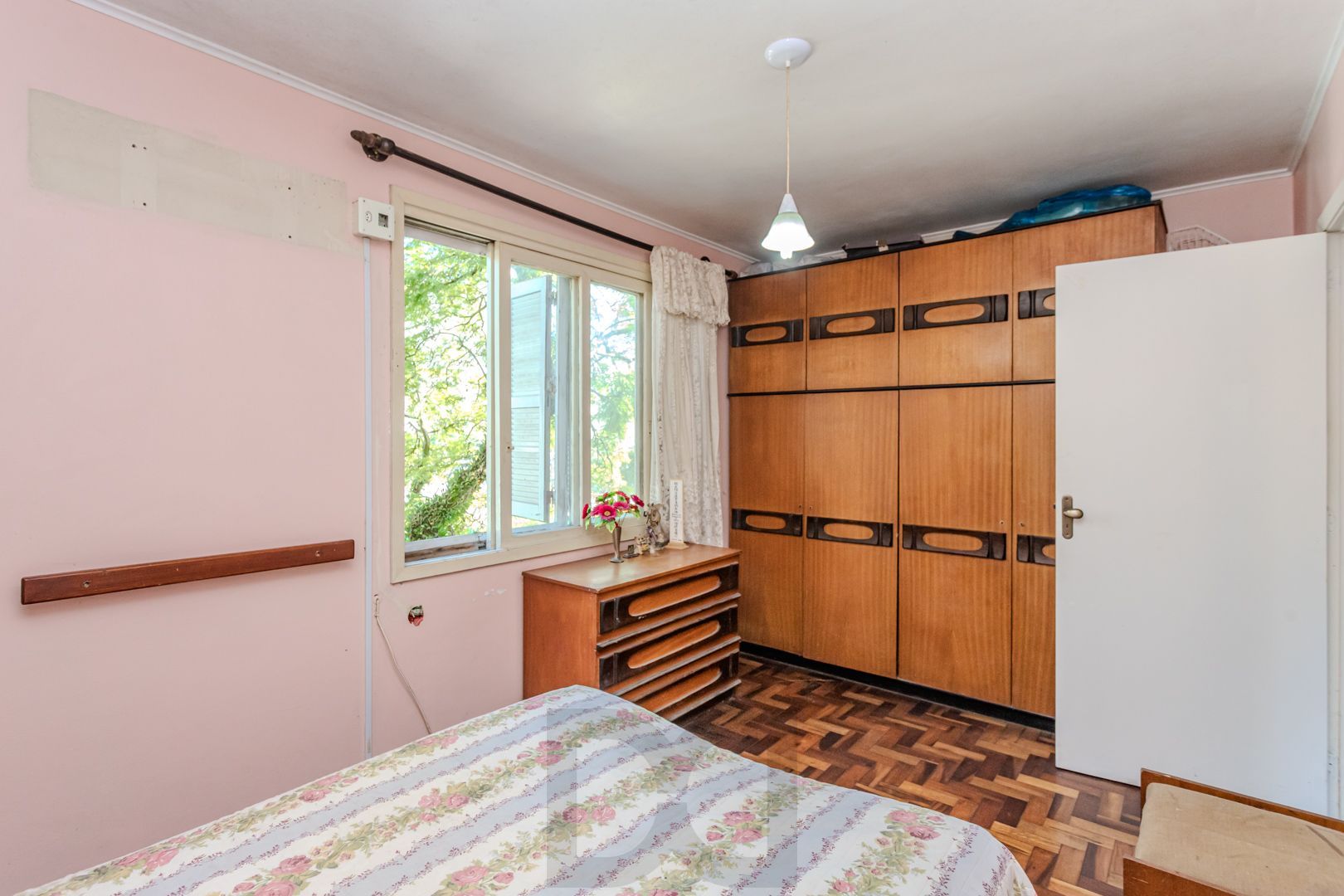 amplo apto 03 dor. de frente,  piso em parquet, , peças amplas , localizado junto a AV. CRISTOVÃO COLOMBO no Moinhos de Vento — foto 20